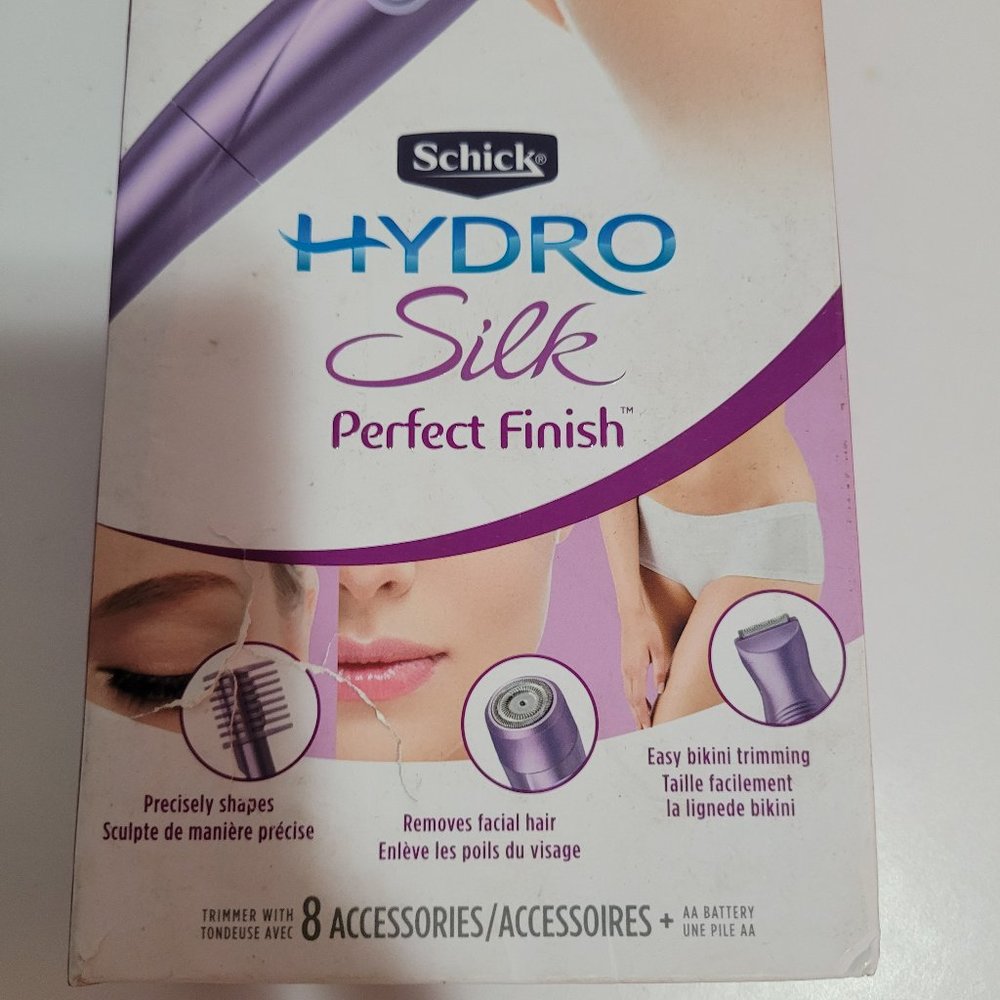 Schick Hydro Silk Finish Trimmer Set w/ 8 Accessories